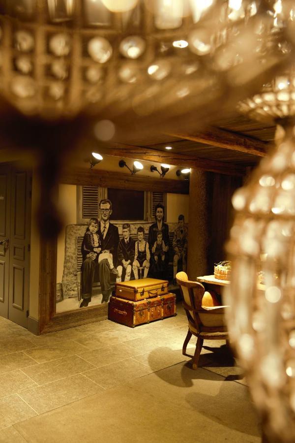 Maison De Famille Les 5 Freres วาลดีแซร์ ภายนอก รูปภาพ